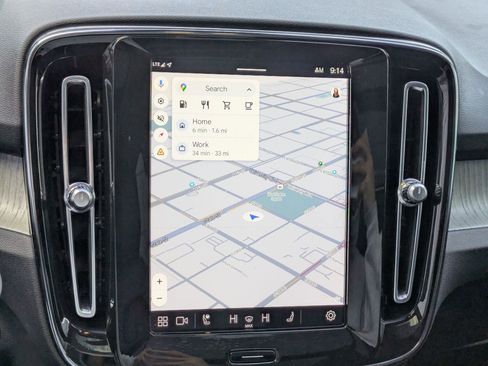 Used 2023 Volvo XC40 B5 Ultimate w/ Protection Package Premier image 22