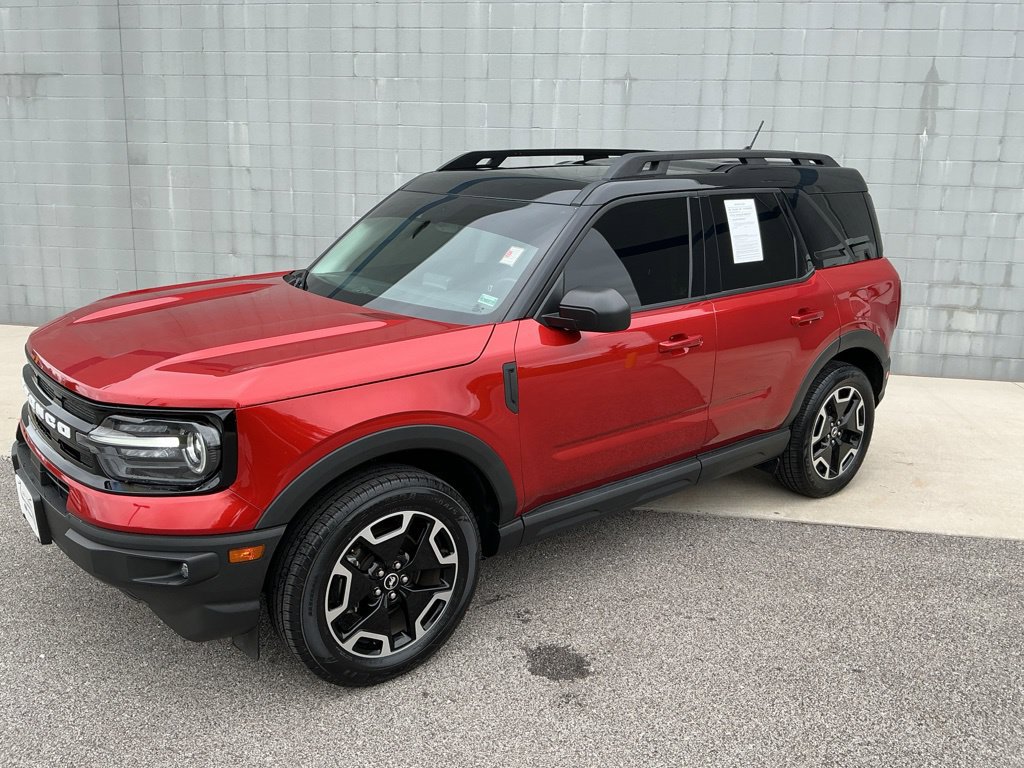 Used 2023 Ford Bronco Sport Outer Banks w/ Tech Package AWD/4WD image 4