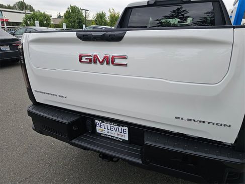 New 2026 GMC Sierra EV Elevation image 15
