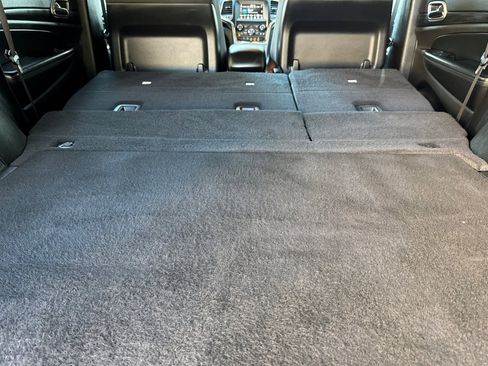 Used 2021 Jeep Grand Cherokee Laredo w/ Security & Convenience Group image 14