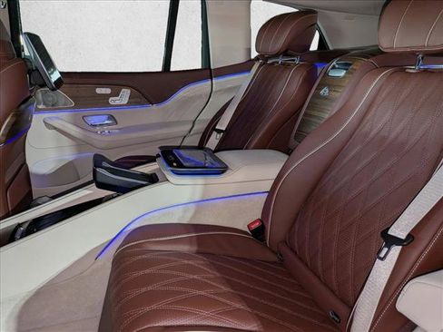 New 2026 Mercedes-Benz Maybach GLS 600 4MATIC image 18