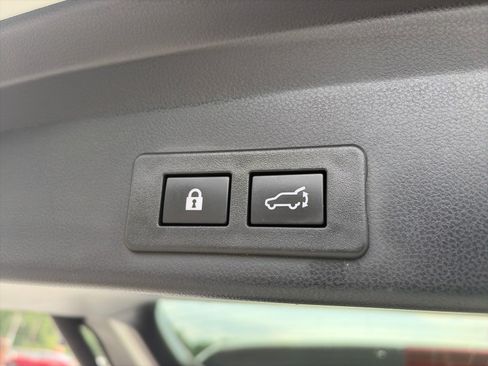 Used 2023 Subaru Ascent Limited AWD/4WD image 20