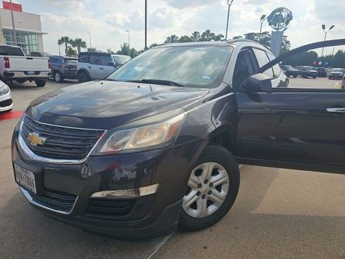 Used 2016 Chevrolet Traverse LS FWD image 3
