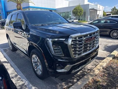 Used 2025 GMC Yukon Denali w/ Sun & Power Step Package image 1