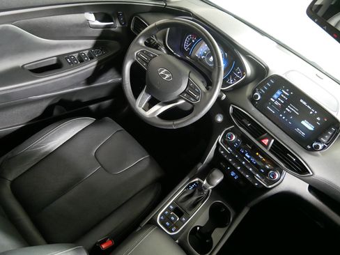Used 2019 Hyundai Santa Fe AWD image 9