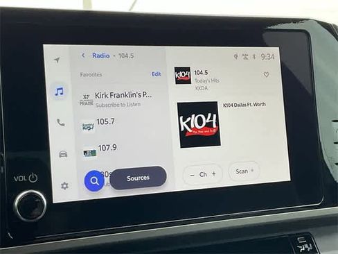 Used 2025 Toyota Camry SE image 20