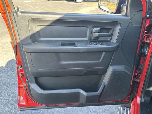 Used 2017 RAM 1500 Express w/ Express Value Package image 27