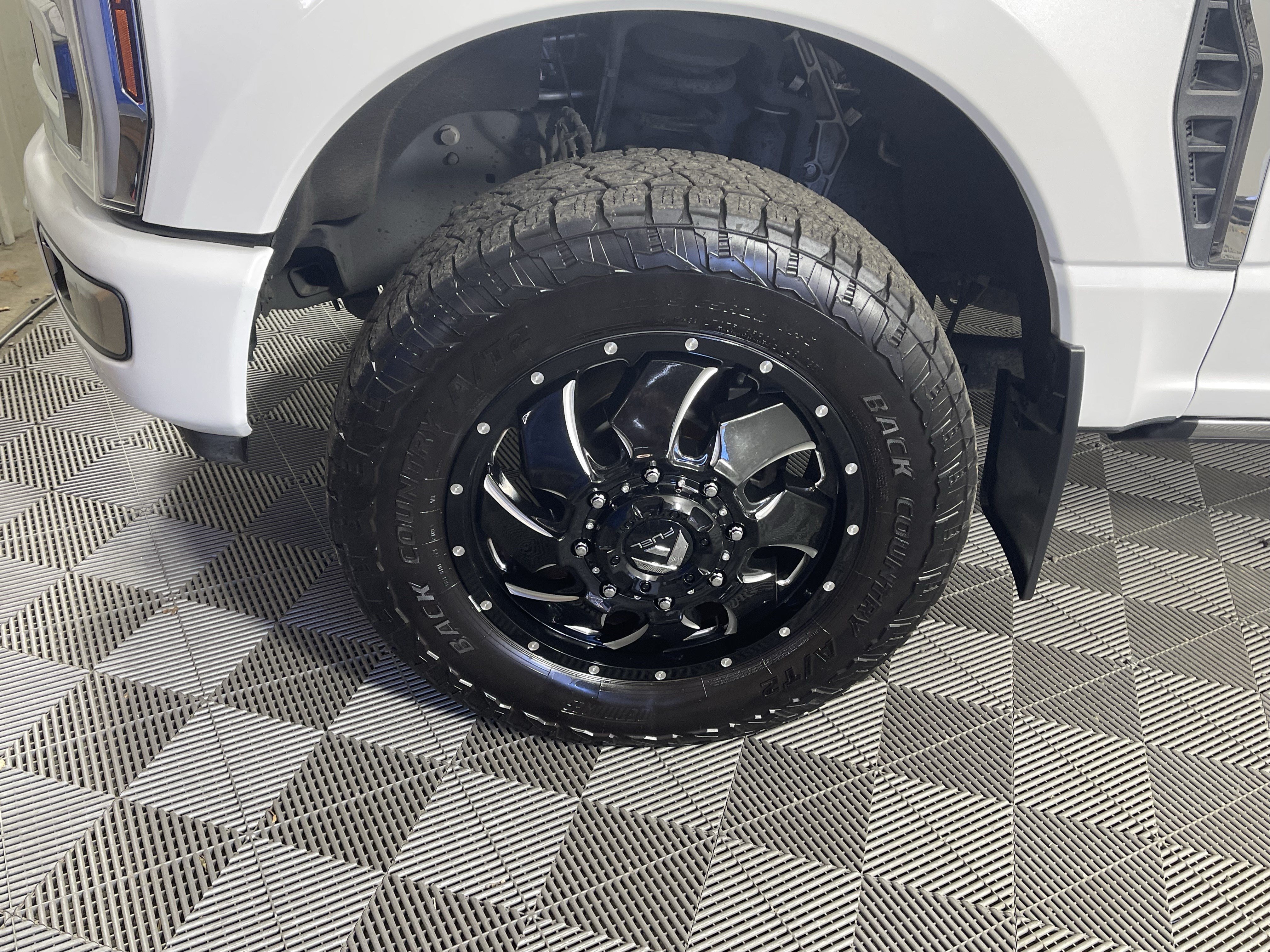 Used 2024 Ford F350 Platinum AWD/4WD image 8