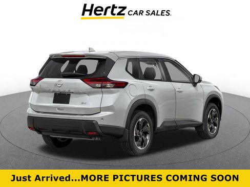 Used 2025 Nissan Rogue SV AWD/4WD image 1