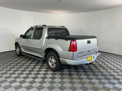 Used 2004 Ford Explorer Sport Trac XLT AWD/4WD image 6