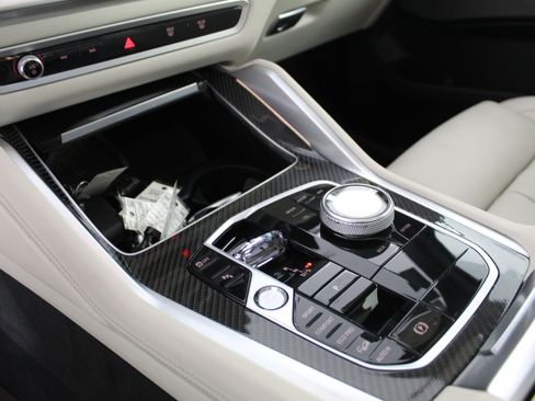 Certified 2024 BMW X6 M60i w/ Dynamic Handling Package image 16