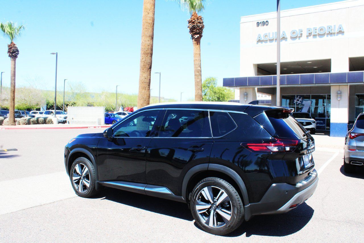Used 2021 Nissan Rogue SL w/ Premium Package FWD image 3