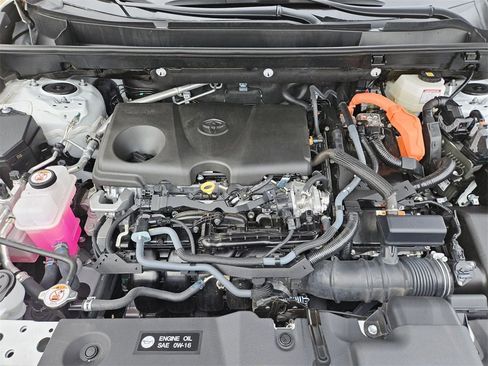 Used 2025 Toyota RAV4 XLE image 23