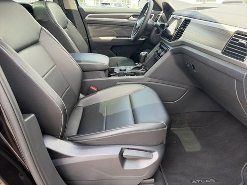 Used 2022 Volkswagen Atlas SE w/ Panoramic Sunroof Package AWD/4WD image 27
