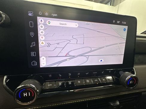 Used 2025 Chevrolet Colorado ZR2 w/ Technology Package image 21