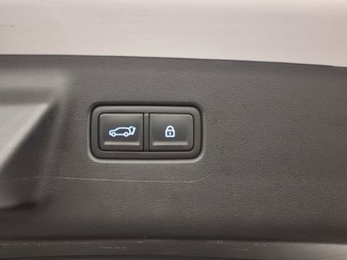 Used 2024 Hyundai Santa Fe Limited image 14