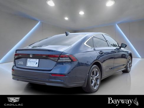 Used 2023 Honda Accord EX image 2