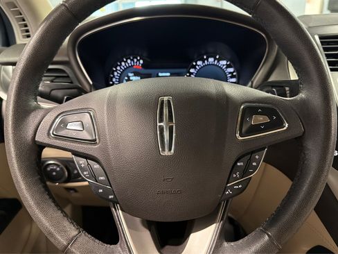 Used 2019 Lincoln MKC Premiere AWD/4WD image 24