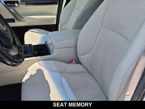 Used 2020 Lexus GX 460 Premium w/ Premium Package AWD/4WD image 18
