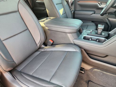 New 2026 GMC Sierra 1500 Denali image 10