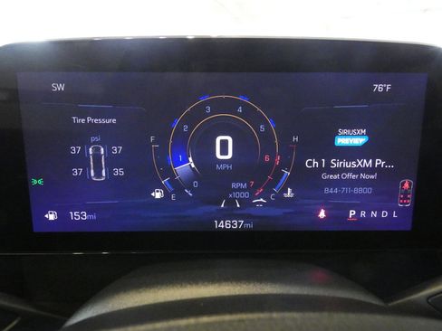 Used 2025 Chevrolet Traverse LT image 18