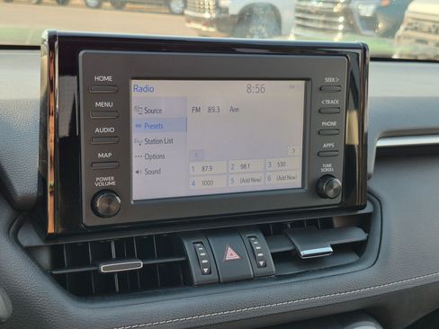 Used 2019 Toyota RAV4 XLE Premium w/ Cold Weather Package AWD/4WD image 23