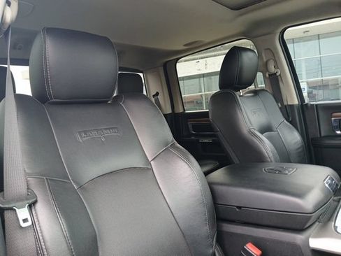 Used 2016 RAM 3500 Laramie AWD/4WD image 14