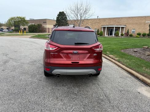 Used 2016 Ford Escape SE w/ Equipment Group 201A image 4