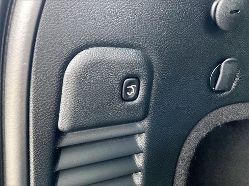 Used 2020 Jeep Grand Cherokee Altitude image 34