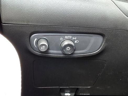 Used 2024 Buick Encore GX Sport Touring FWD image 25