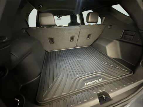 Used 2023 Chevrolet Equinox RS image 11