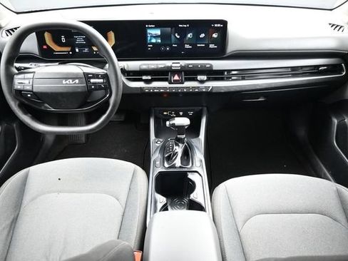 Used 2025 Kia K4 FWD image 10