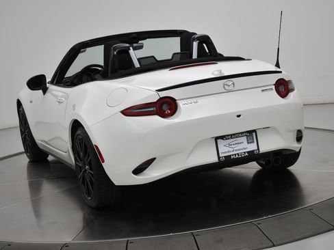 New 2026 MAZDA MX-5 Miata Club RWD image 19
