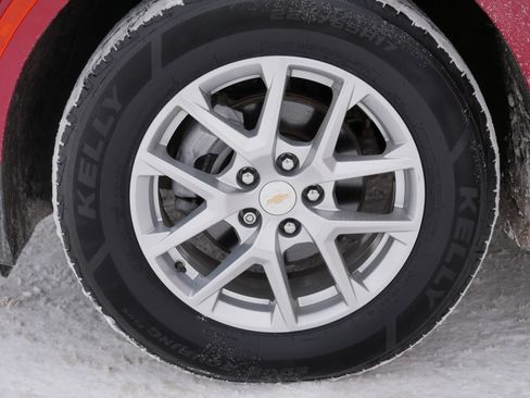 Used 2024 Chevrolet Equinox LT w/ LPO, Floor Liner Package image 15