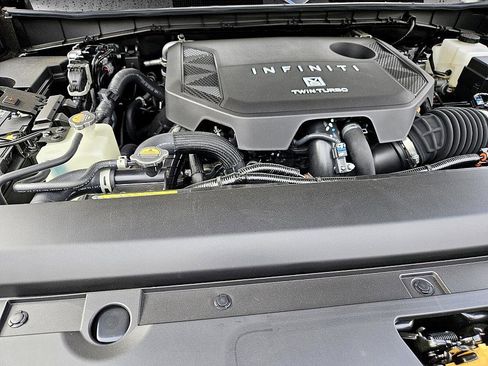 New 2026 INFINITI QX80 Autograph w/ Premium Cargo Package image 16