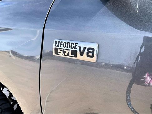 Used 2019 Toyota Tundra SR5 w/ SR5 Upgrade Package image 32