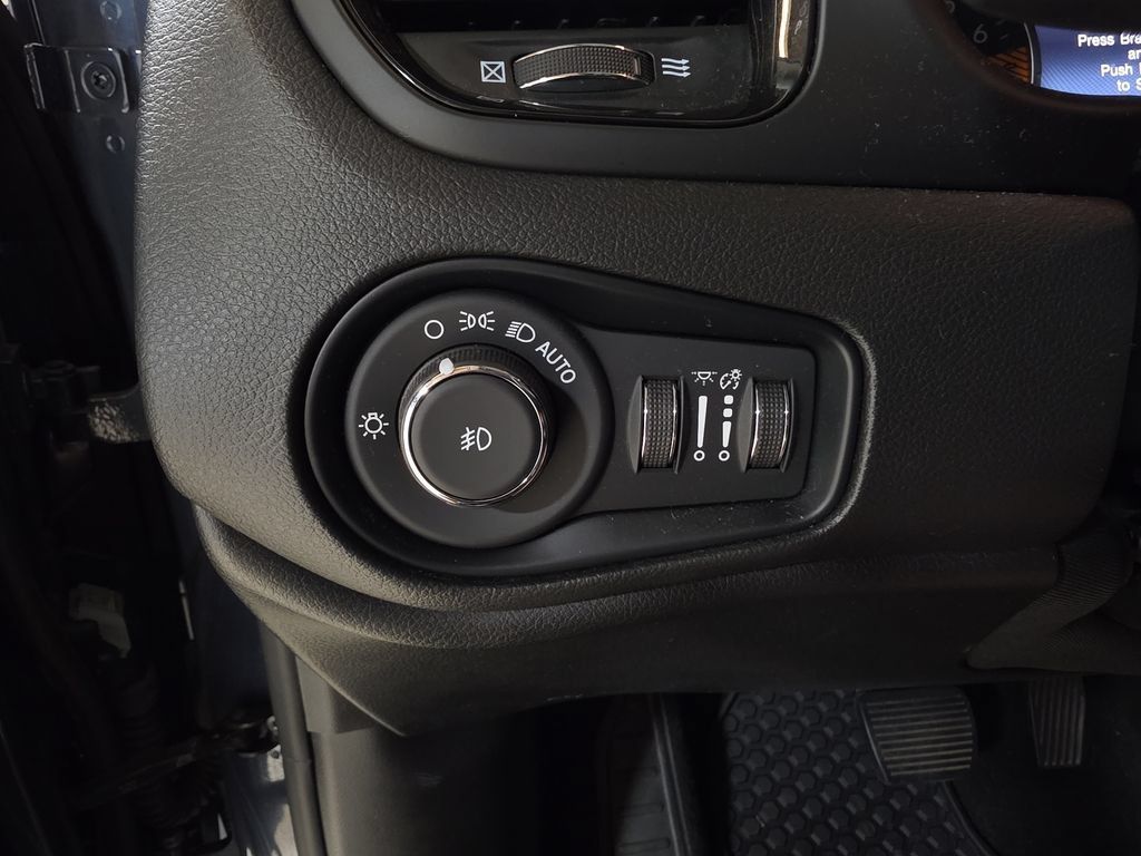 Certified 2023 Jeep Renegade Altitude w/ Convenience Group I AWD/4WD image 20