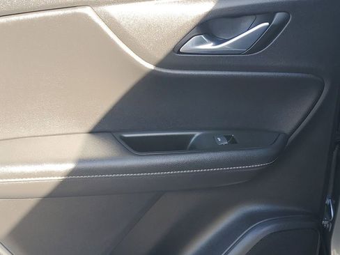 Used 2023 Chevrolet Blazer LT image 41