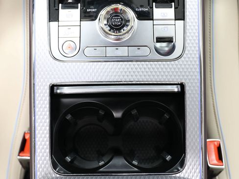 Used 2022 Bentley Flying Spur V8 AWD/4WD image 62