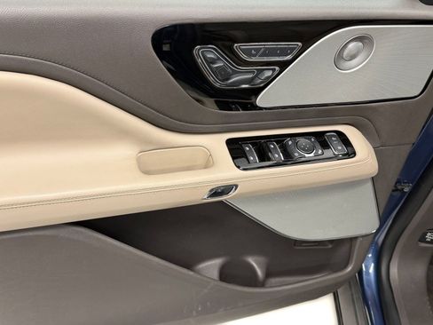 Used 2020 Lincoln Aviator Reserve w/ Equipment Group 202A AWD/4WD image 10