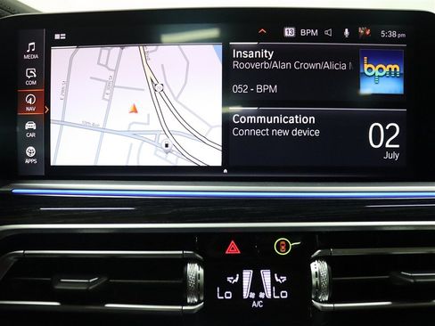 Used 2022 BMW X7 M50i AWD/4WD image 36