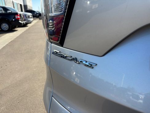 Used 2018 Ford Escape SE image 23