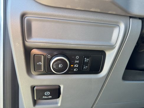 Used 2023 Ford F150 XLT AWD/4WD image 14