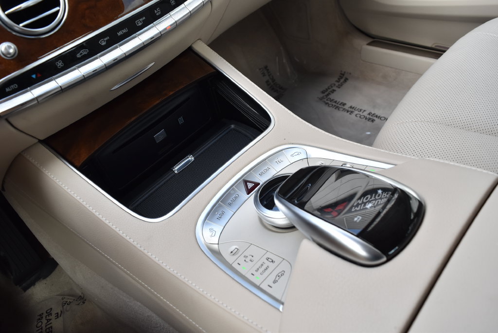Used 2017 Mercedes-Benz S 550 Sedan w/ Premium Package image 18