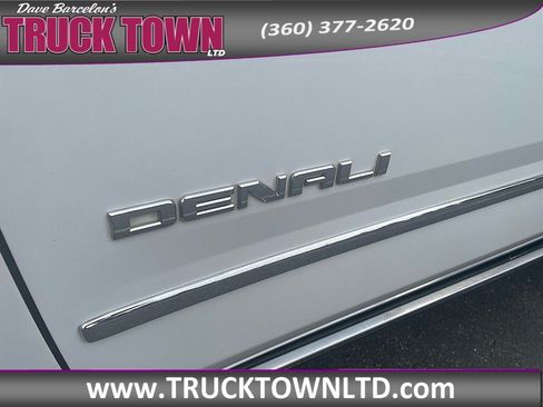 Used 2019 GMC Yukon Denali w/ Denali Ultimate Package AWD/4WD image 42