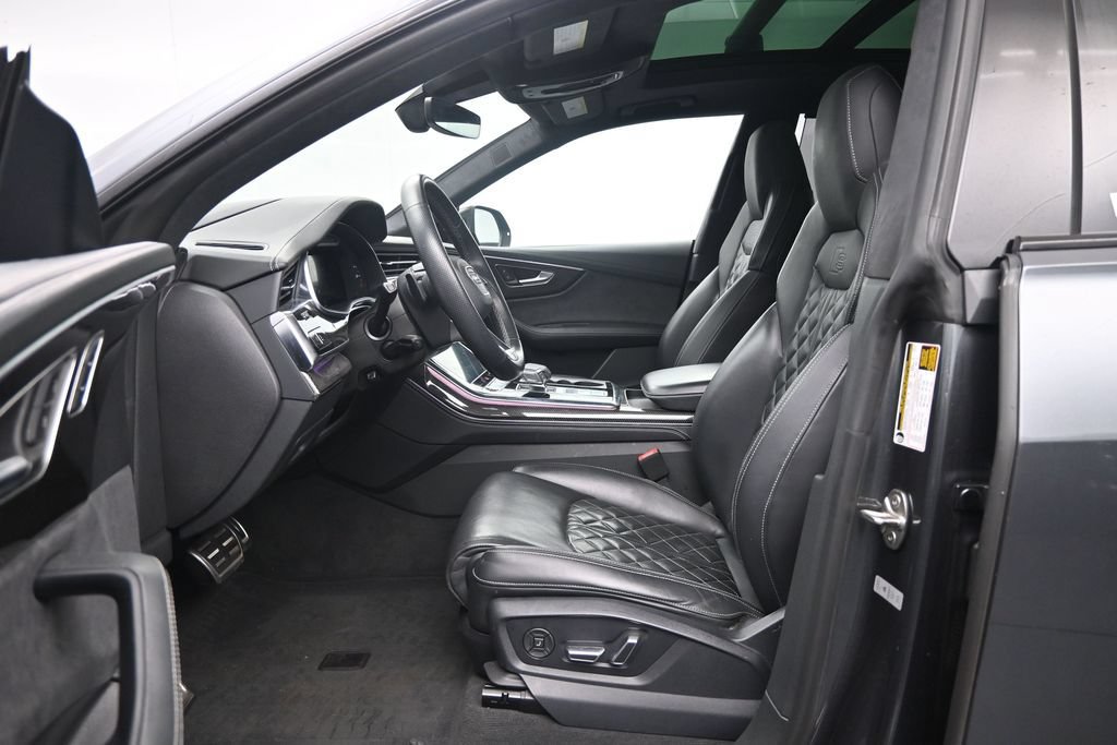 Used 2023 Audi SQ8 Prestige AWD/4WD image 24