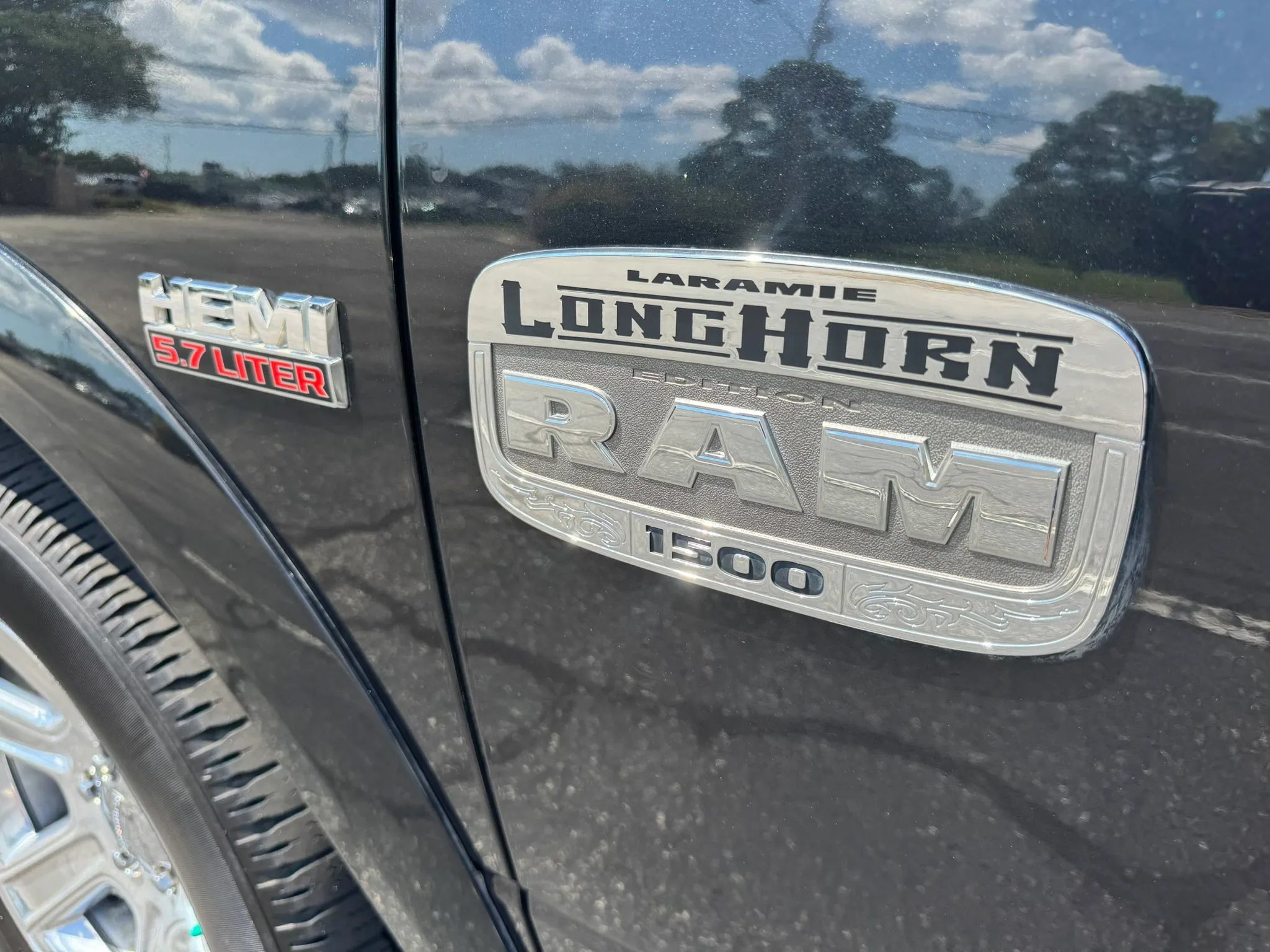 Used 2016 RAM 1500 Laramie Longhorn w/ Convenience Group RWD image 12