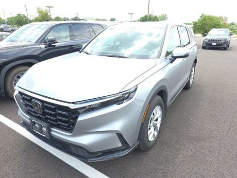 Used 2023 Honda CR-V LX image 1
