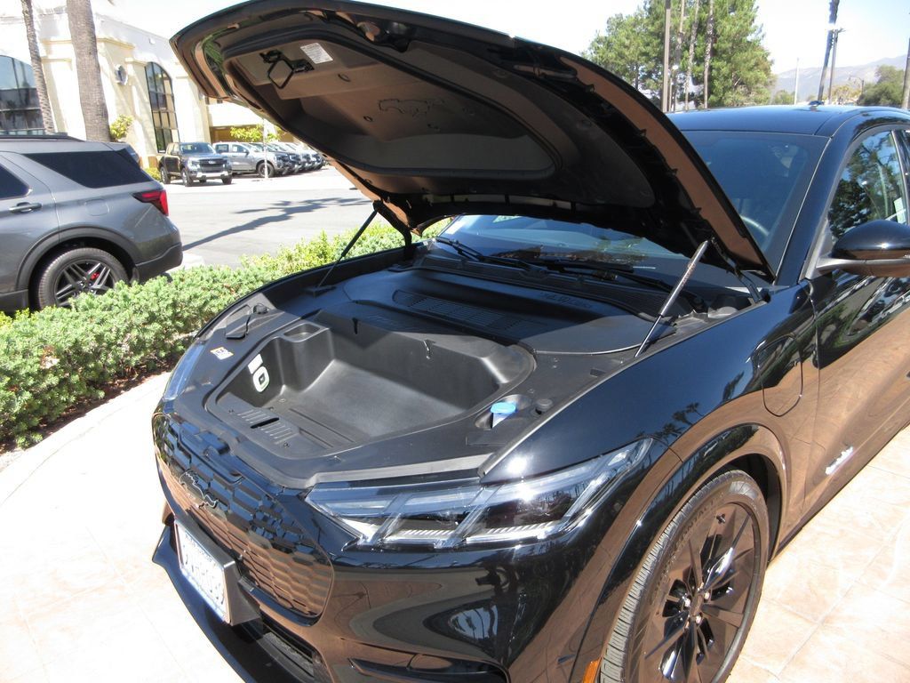 Certified 2025 Ford Mustang Mach-E GT AWD/4WD image 27