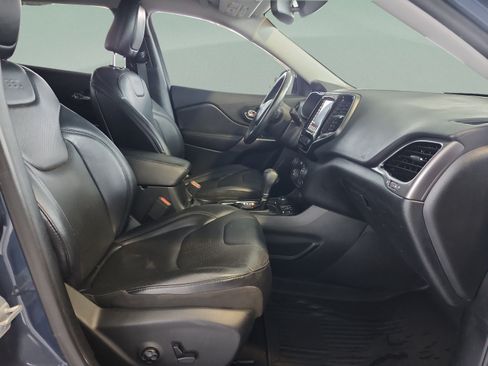 Used 2019 Jeep Cherokee Limited AWD/4WD image 20